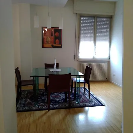 Stedan House Apartament *